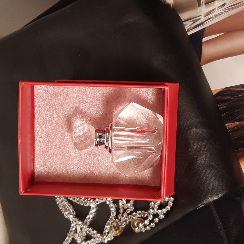 Vintage Perfume Bottle with Dauber NWT - Picture 5 of 5